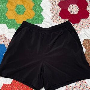 Lululemon medium women’s Black Athletic Shorts